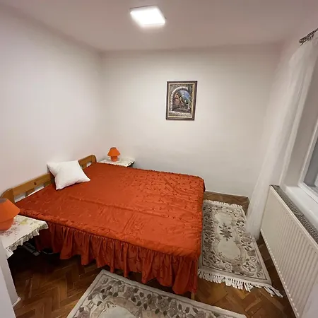 Bb Fonyódi út Apartamento *